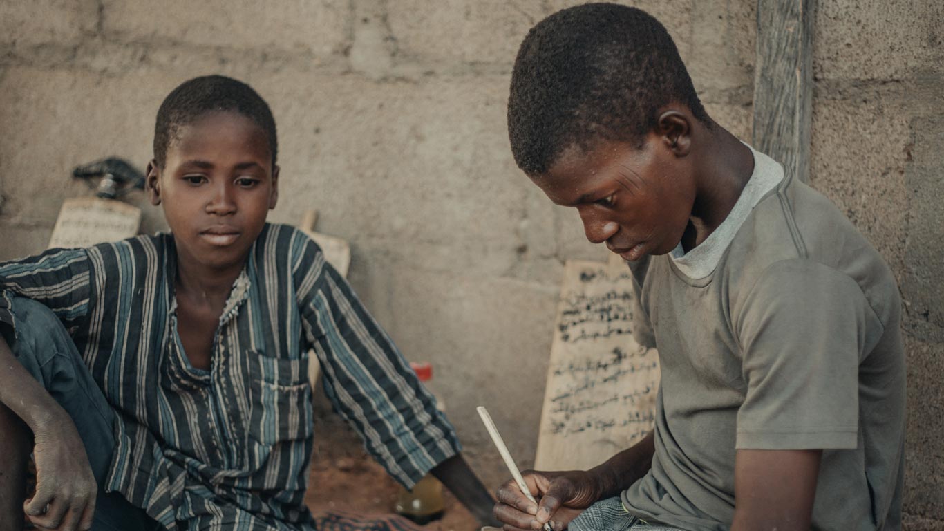 Soutenez notre cause et donnons aux jeunes les clés d’un avenir professionnel stable et réussi. – Image 4